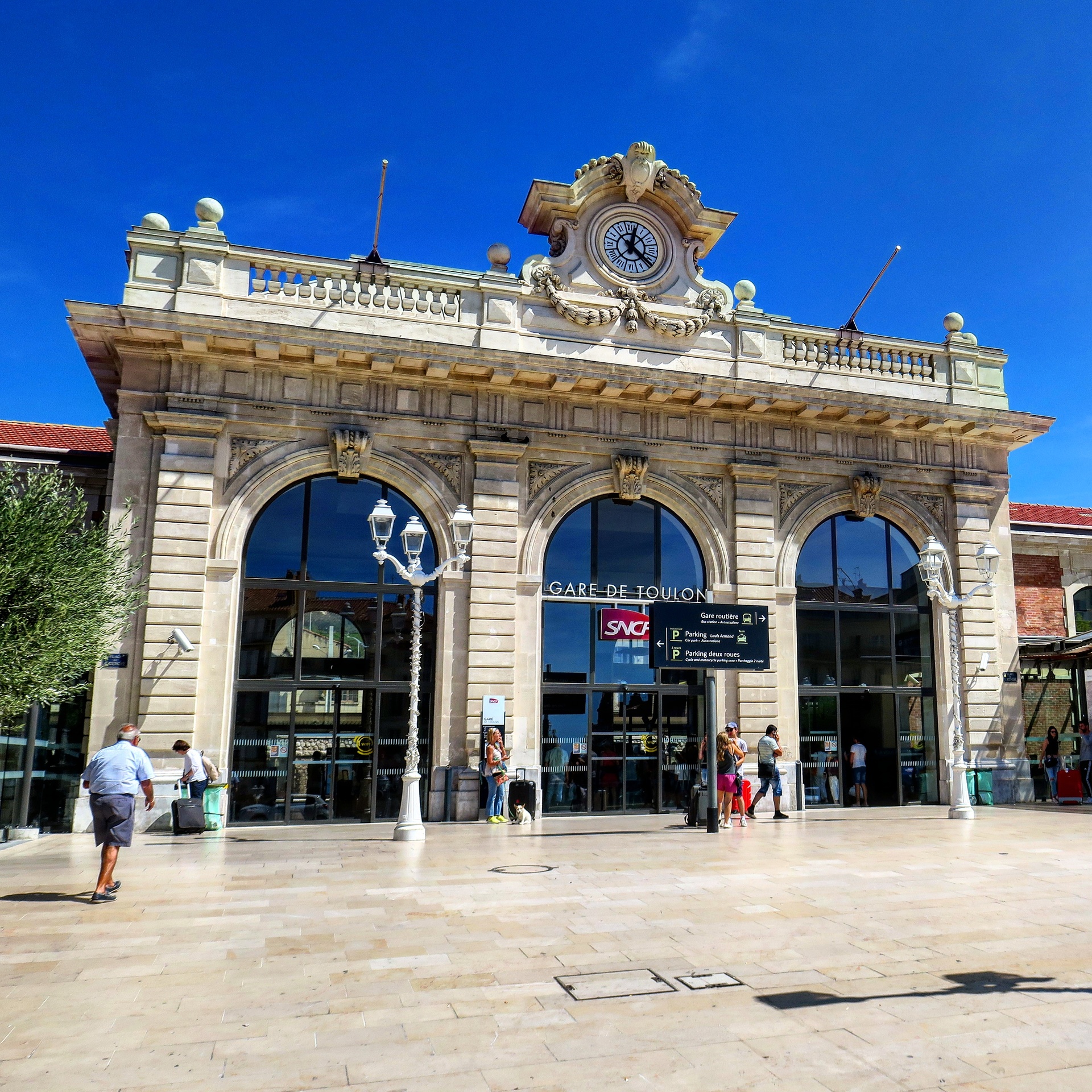 Hello Toulon! example photo