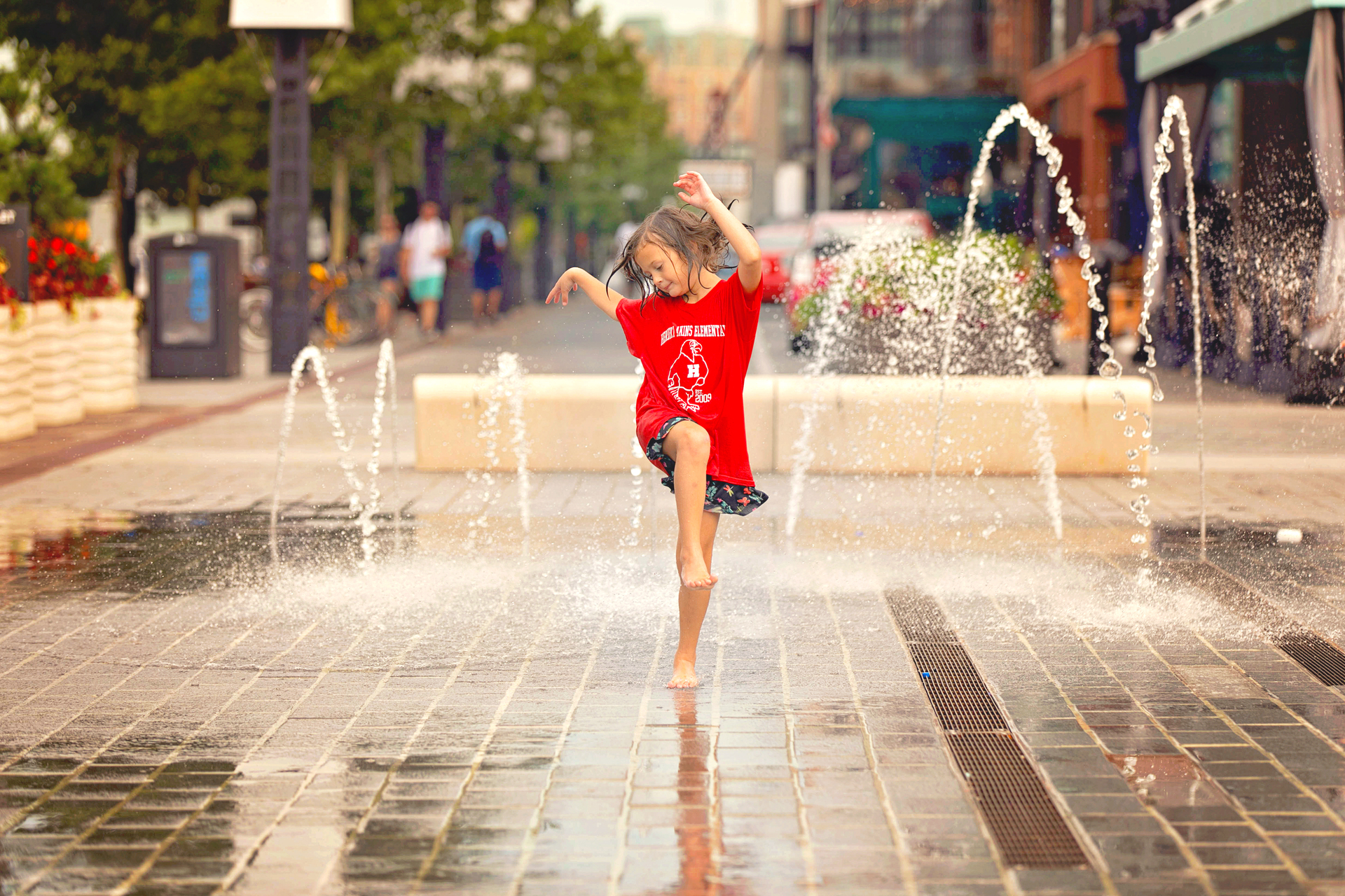 🏖️🍂 Battle: Summer vs. Fall example photo