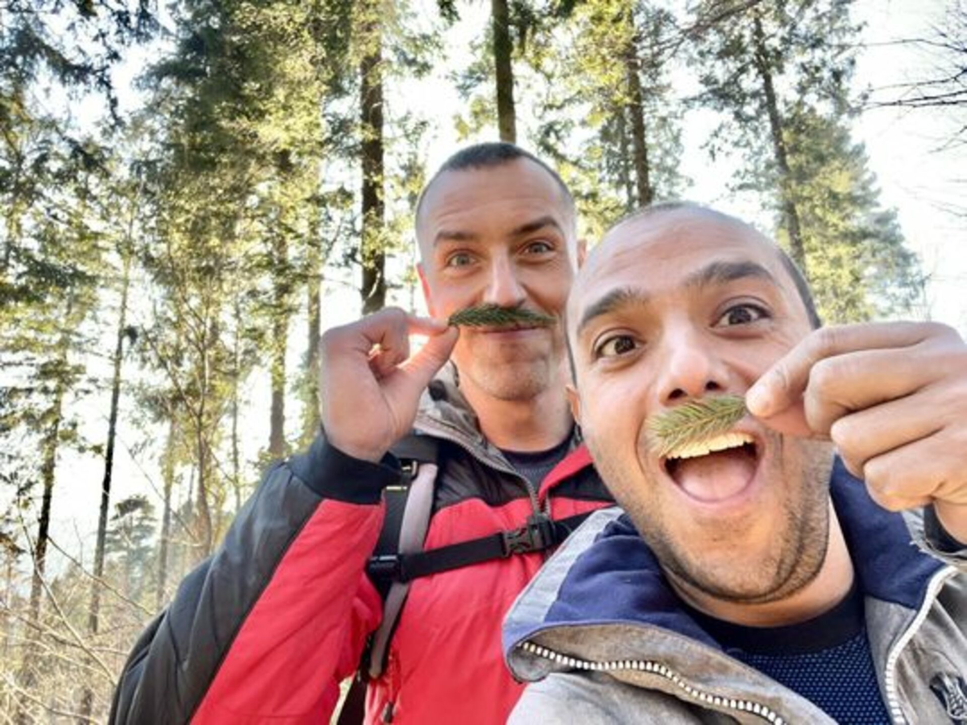 Welcome to Crowds, iPhone users! example photo